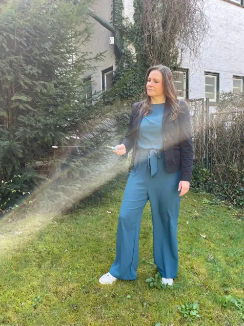 Mandy Janssen in haar praktijk